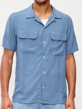 Old Navy Men's Short-Sleeve Button-Down Shirt in Dusty Blue